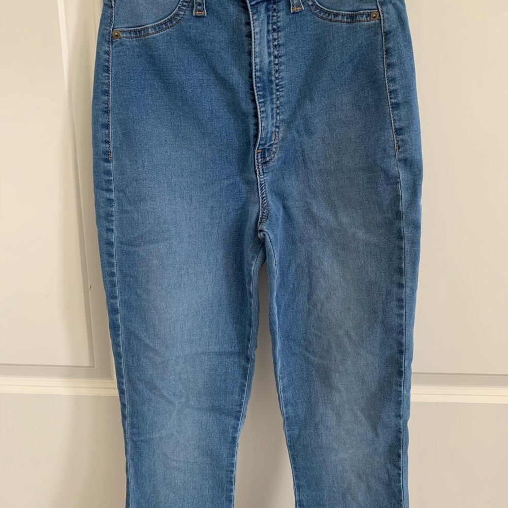 FASHION NOVA HIGH RISE JEANS - Picture 3 of 4